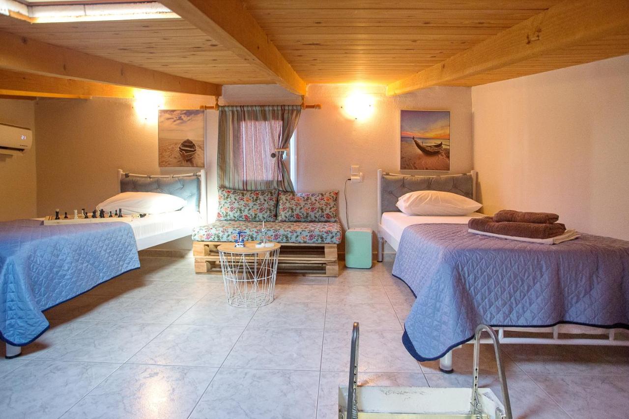 Holiday House Ioanna 2 - Loft Nea Peramos  Luaran gambar