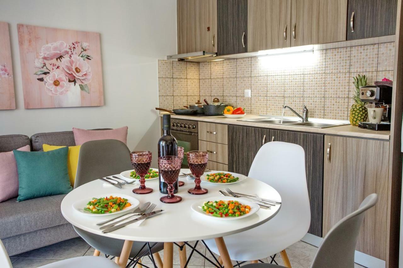 Holiday House Ioanna 2 - Loft Nea Peramos  Luaran gambar