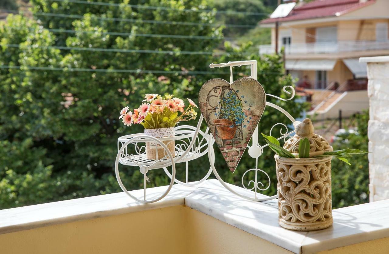 Holiday House Ioanna 2 - Loft Nea Peramos  Luaran gambar